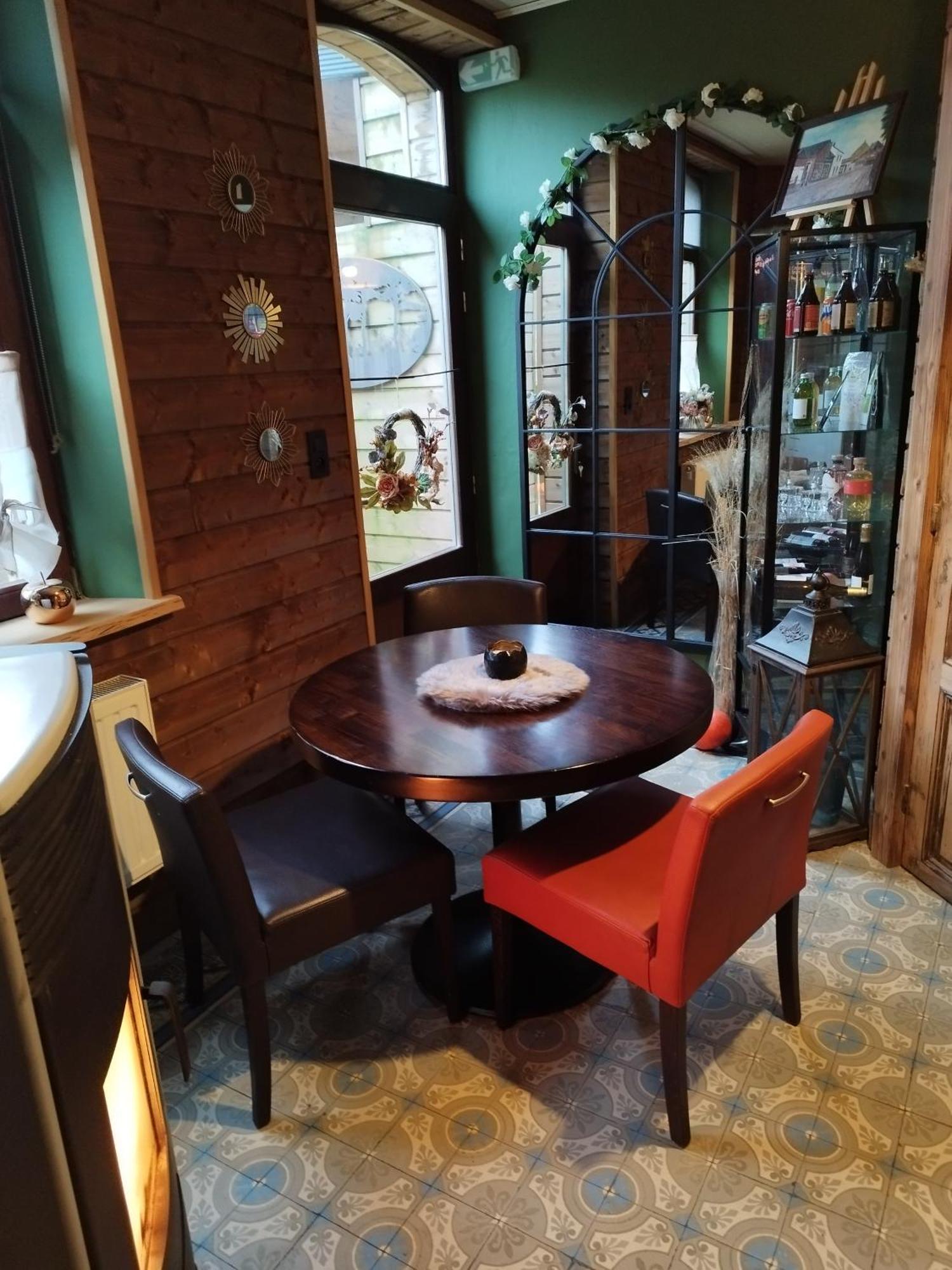 Maison D'Hote Les Notes Endormie Chambre Secrete Berzee Kültér fotó